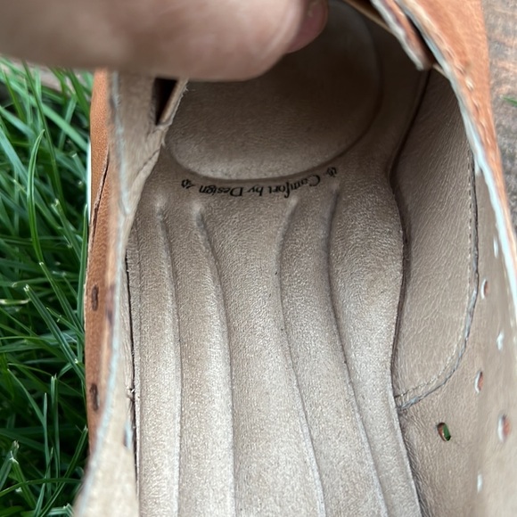 SOFFT BRAND LEATHER SLIP ON SHOES LIGHT BROWN/TAN SIZE 7.5 - Picture 15 of 17